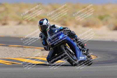 media/Oct-08-2022-SoCal Trackdays (Sat) [[1fc3beec89]]/Turn 16 (125pm)/